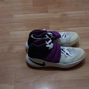 Nike Kyrie 2